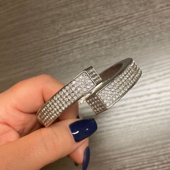 Silver Tone Bracelet Hinged Sparkle With Crystals - Picture 7 of 8